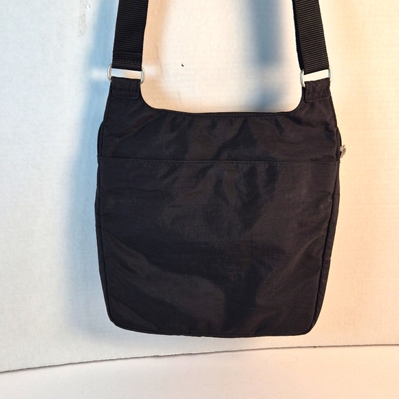 Baggallini- black crossbody bag with 2 front pockets - Picture 3 of 10